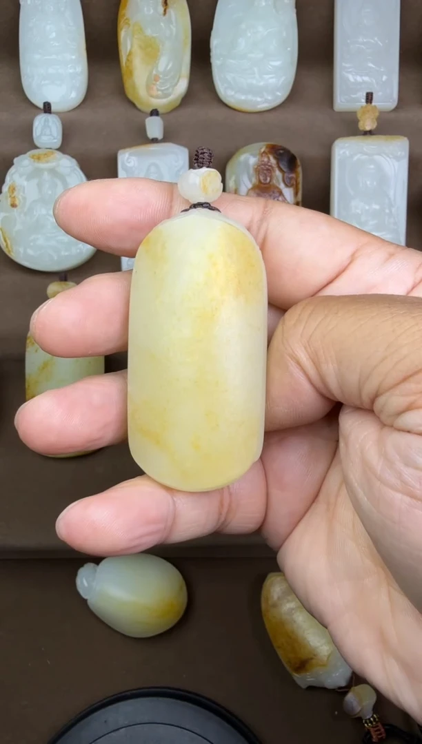 颈饰未镶嵌和田玉张*平安牌
