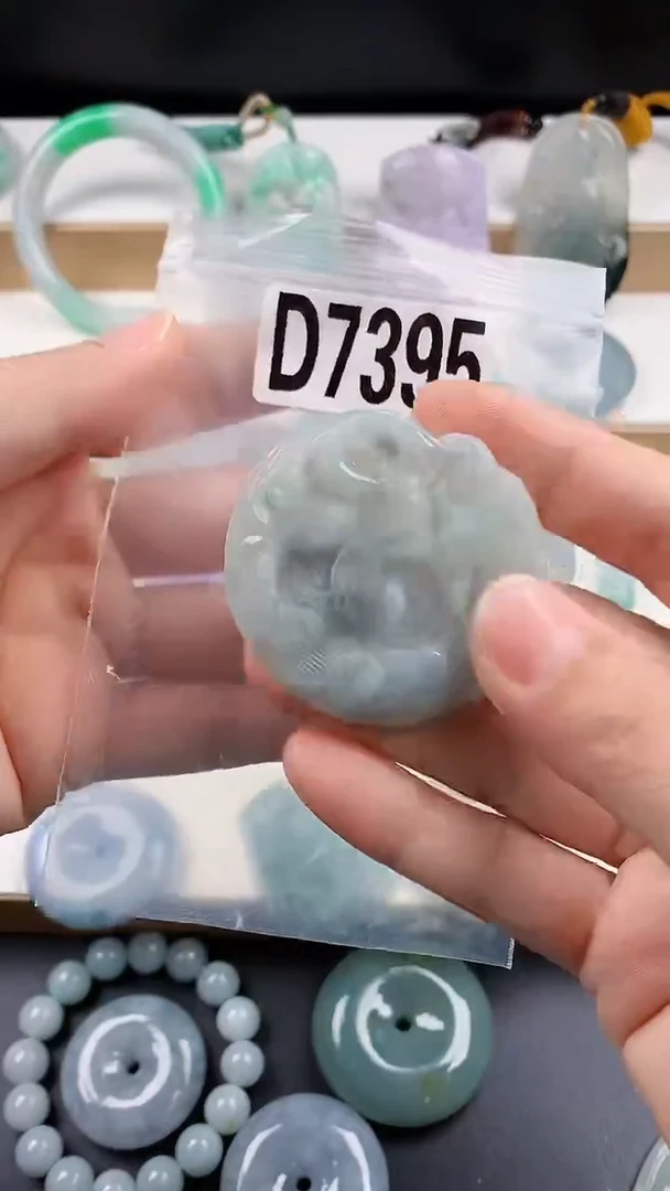 颈饰未镶嵌翡翠天然翡翠吊坠挂件