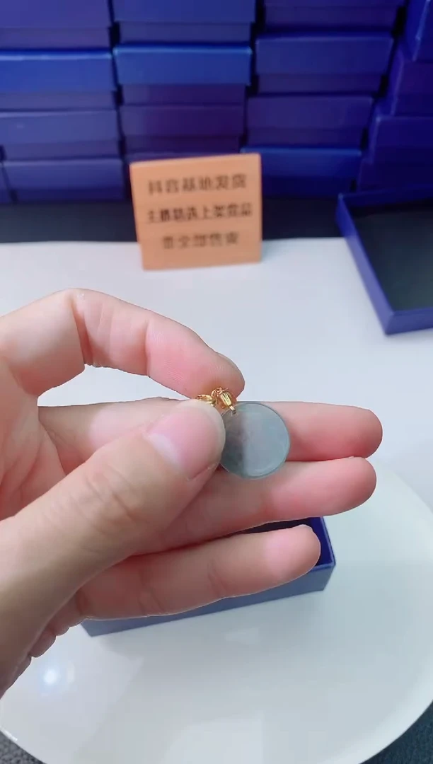 翡翠未镶嵌颈饰1111111111