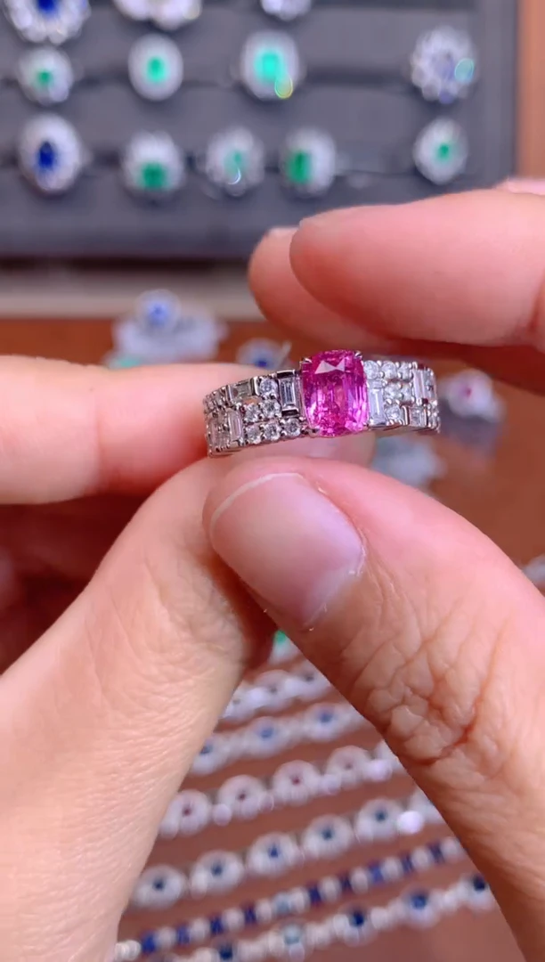 【闪购商品】彩色蓝宝石戒指18K金镶嵌1.6CT 无烧帕帕拉恰