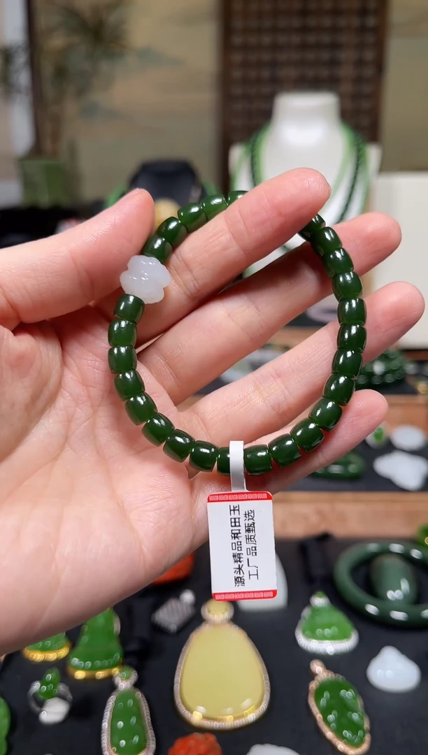 颈饰未镶嵌和田玉精品菠菜绿DIY单圈手串