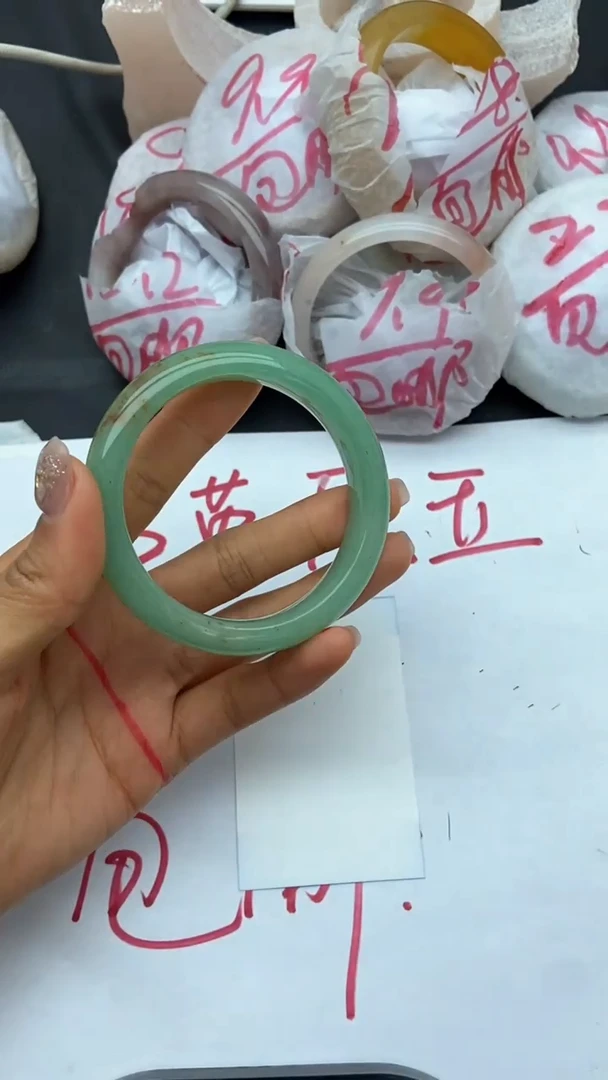 未镶嵌手镯石英质玉A25+57.5