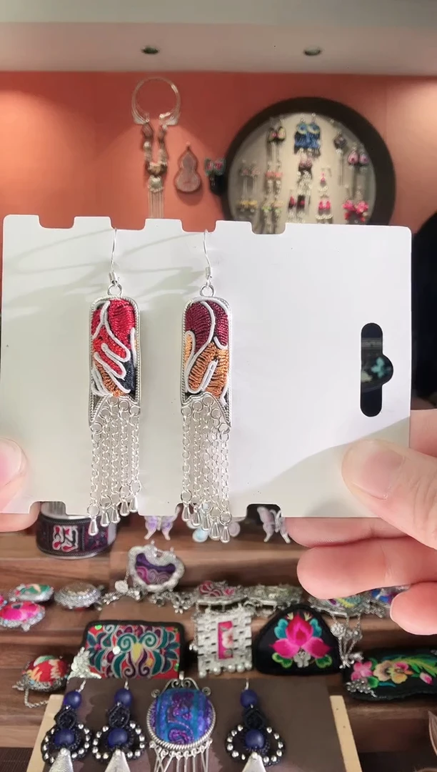 小*心非遗苗绣手工刺绣首饰333