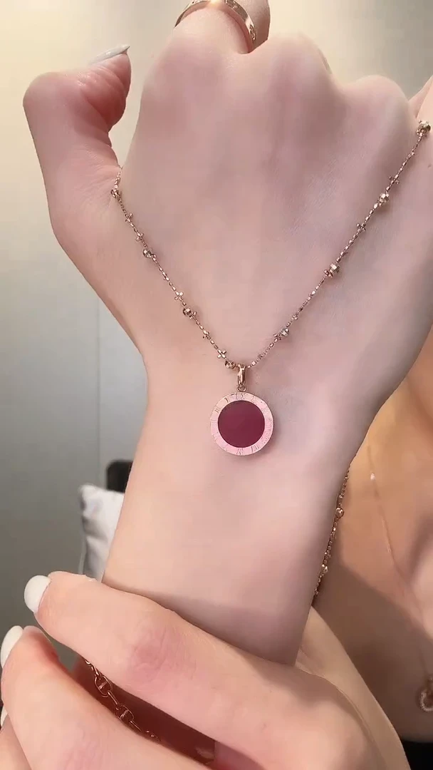 定制玛瑙18K金镶嵌18K金黑红饼吊坠