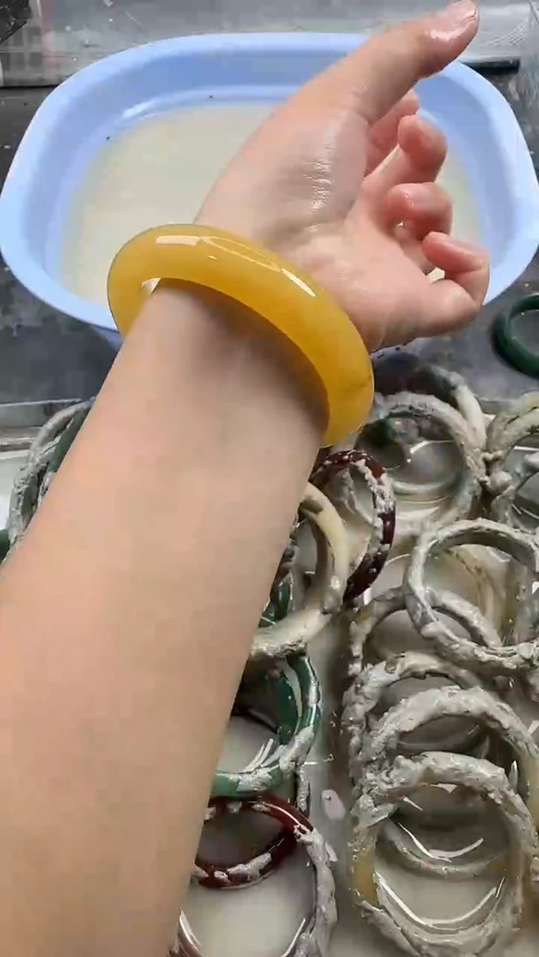 未镶嵌手镯石英质玉29 6263