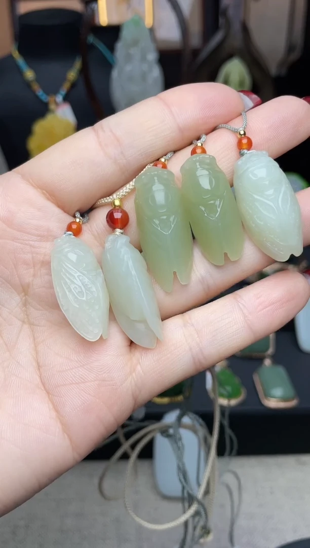 【闪购商品】和田玉颈饰未镶嵌吊坠多样性发其一