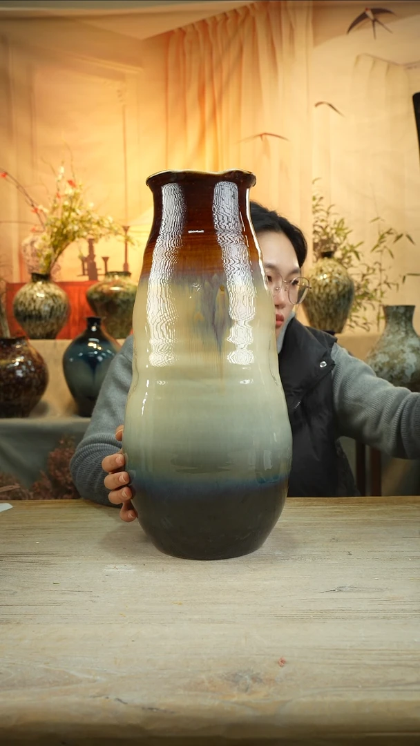 高度44口经13花瓶