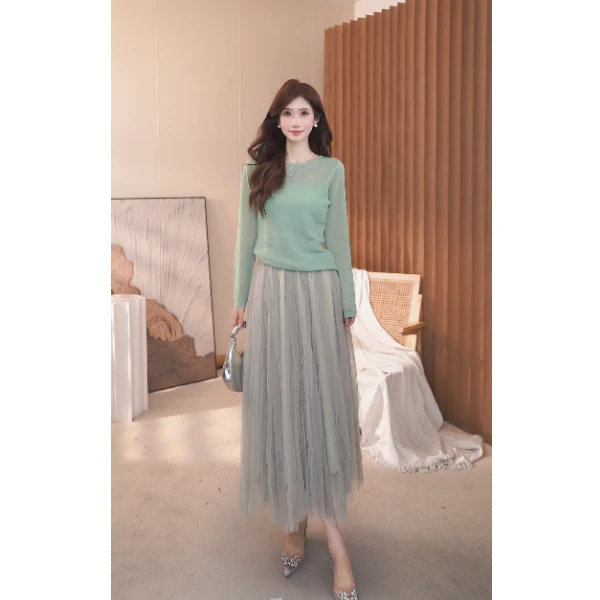 Basic House/百家好多巴胺服装女罩衫长袖衣显瘦收腰半身裙两件套