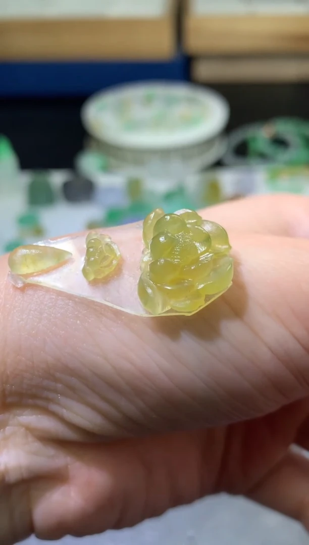 未镶嵌定制翡翠毛货  32-18.2-6