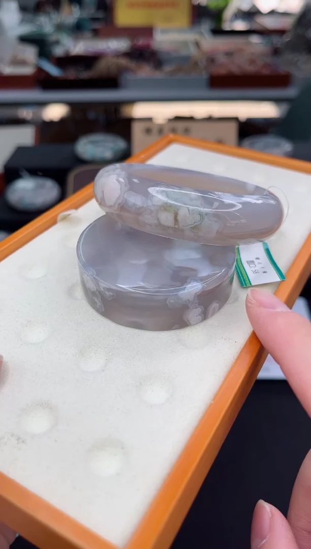 【闪购商品】石英质玉手镯未镶嵌58圈口（赠品镯心）3571263