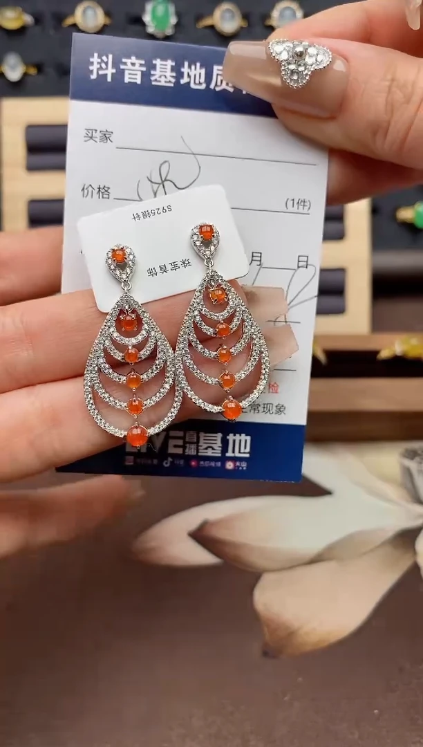 银S925镶嵌翡翠耳饰.