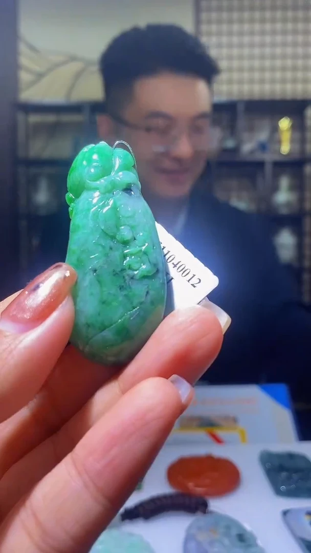 未镶嵌定制翡翠DD翡翠毛货HZ-06