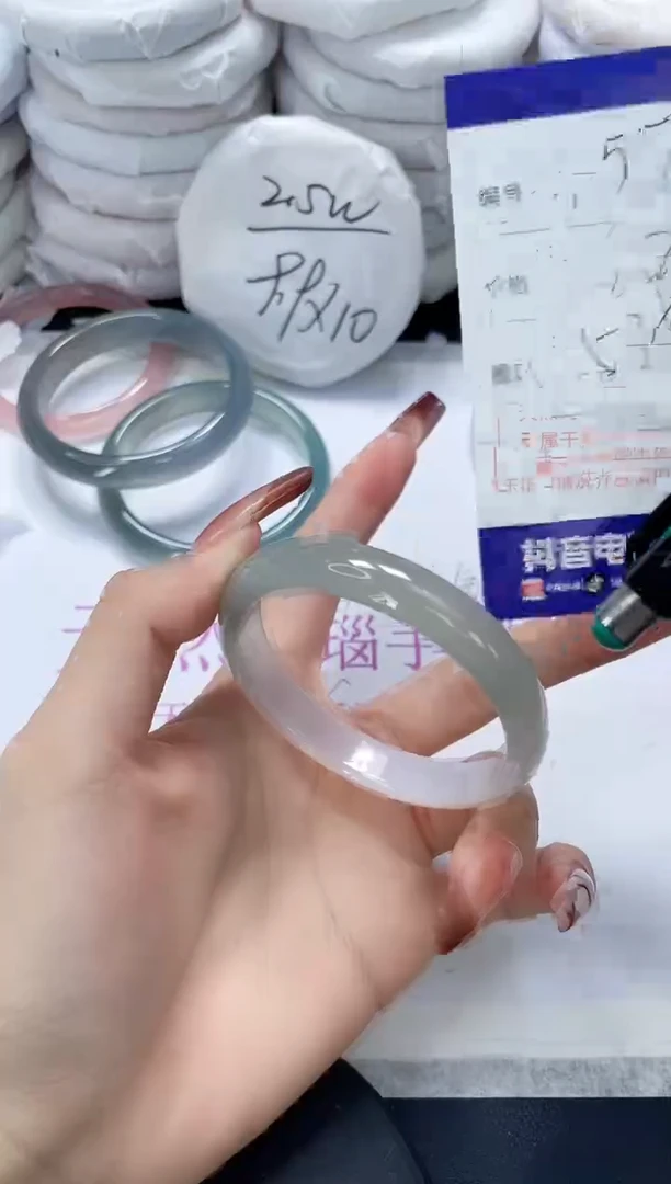 未镶嵌手镯玛瑙/玉髓573