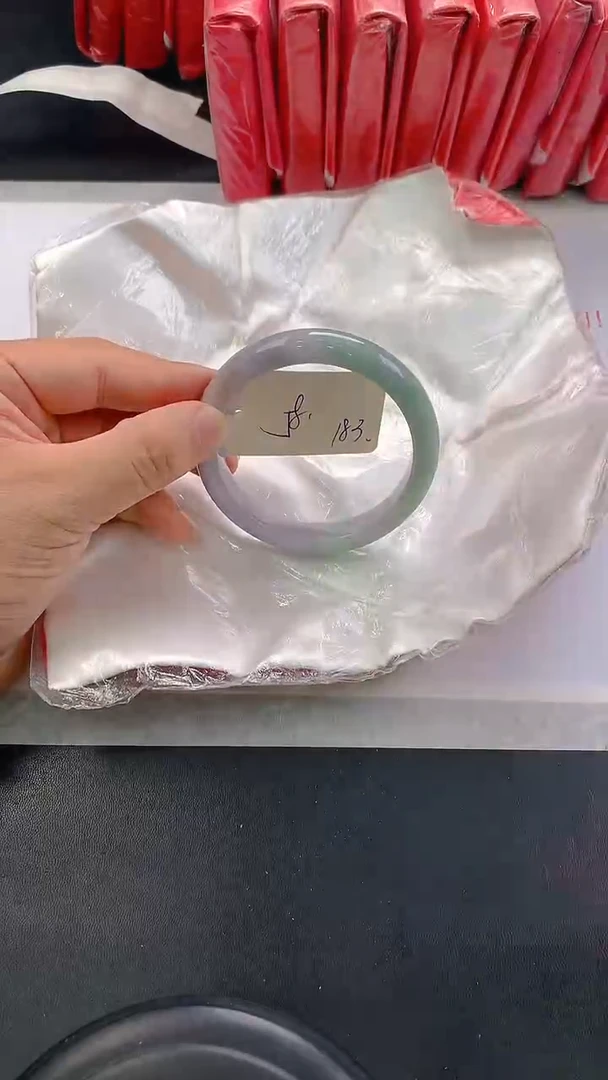未镶嵌手镯翡翠183