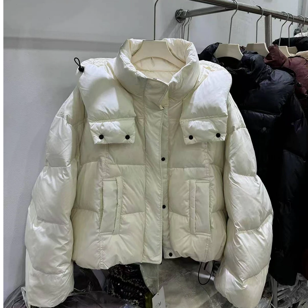 小亚推荐 6806时尚宽松连帽冬季新款高端羽绒服