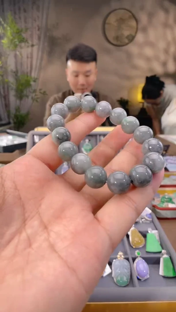 吊坠(不含链)未镶嵌翡翠手串
