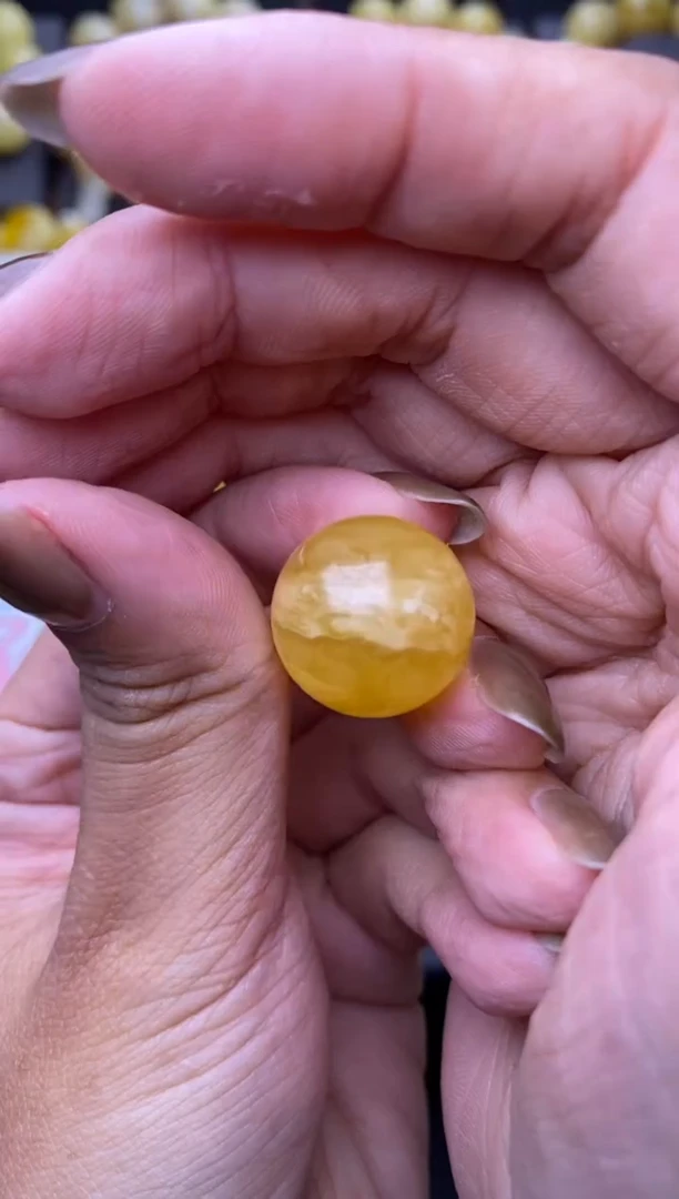 裸石琥珀未镶嵌大小姐珠宝69