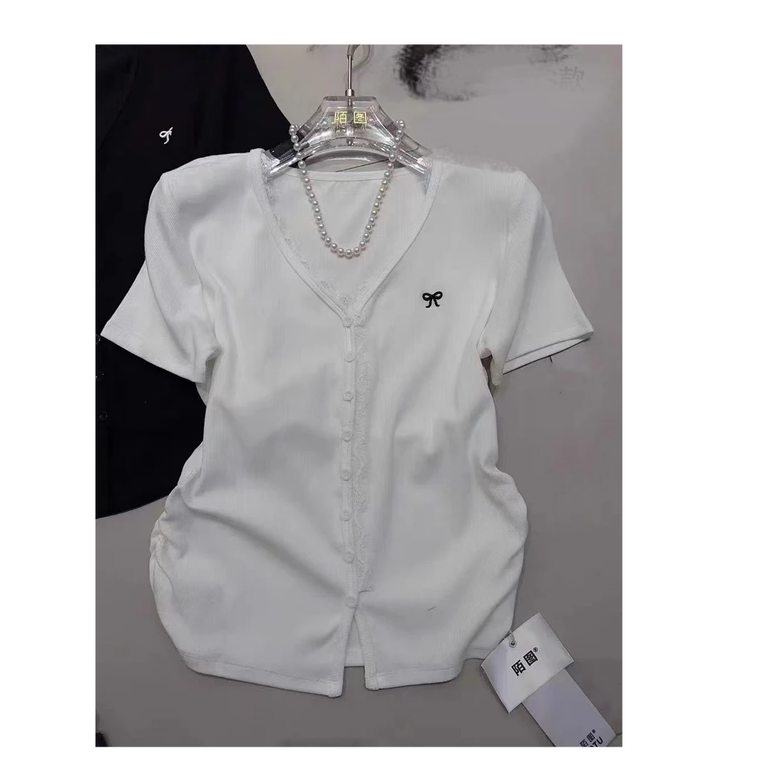 6373，蕾丝拼接单排扣短袖T恤上衣修身V领蝴蝶结刺绣