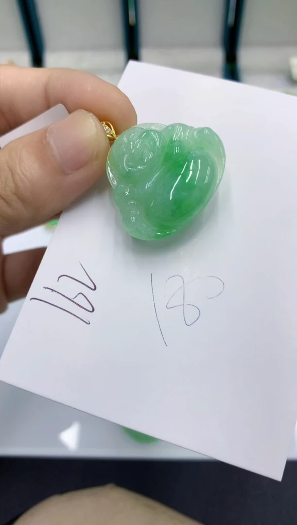 颈饰未镶嵌翡翠翡翠