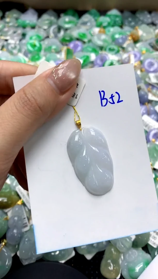 【闪购商品】翡翠颈饰18K金镶嵌1111111111111111