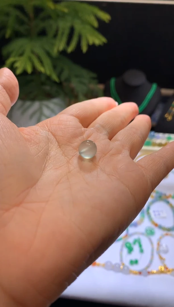 【闪购商品】定制翡翠未镶嵌珠子8800+880