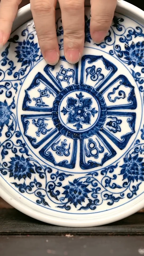 手绘手绘手绘高温现代瓷  气  开窗多宝纹直边壶承18cm