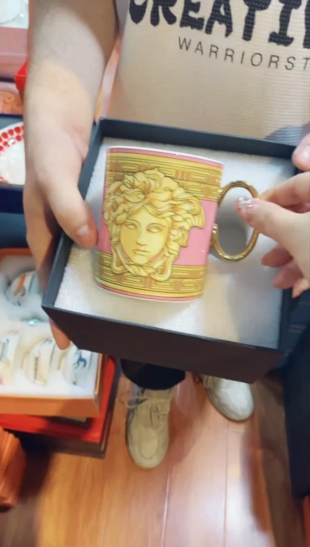 【闪购商品】杯鸿辉家品牌瓷器，京东包邮！