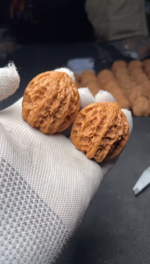 把件桃核a19  鸡心 39尺