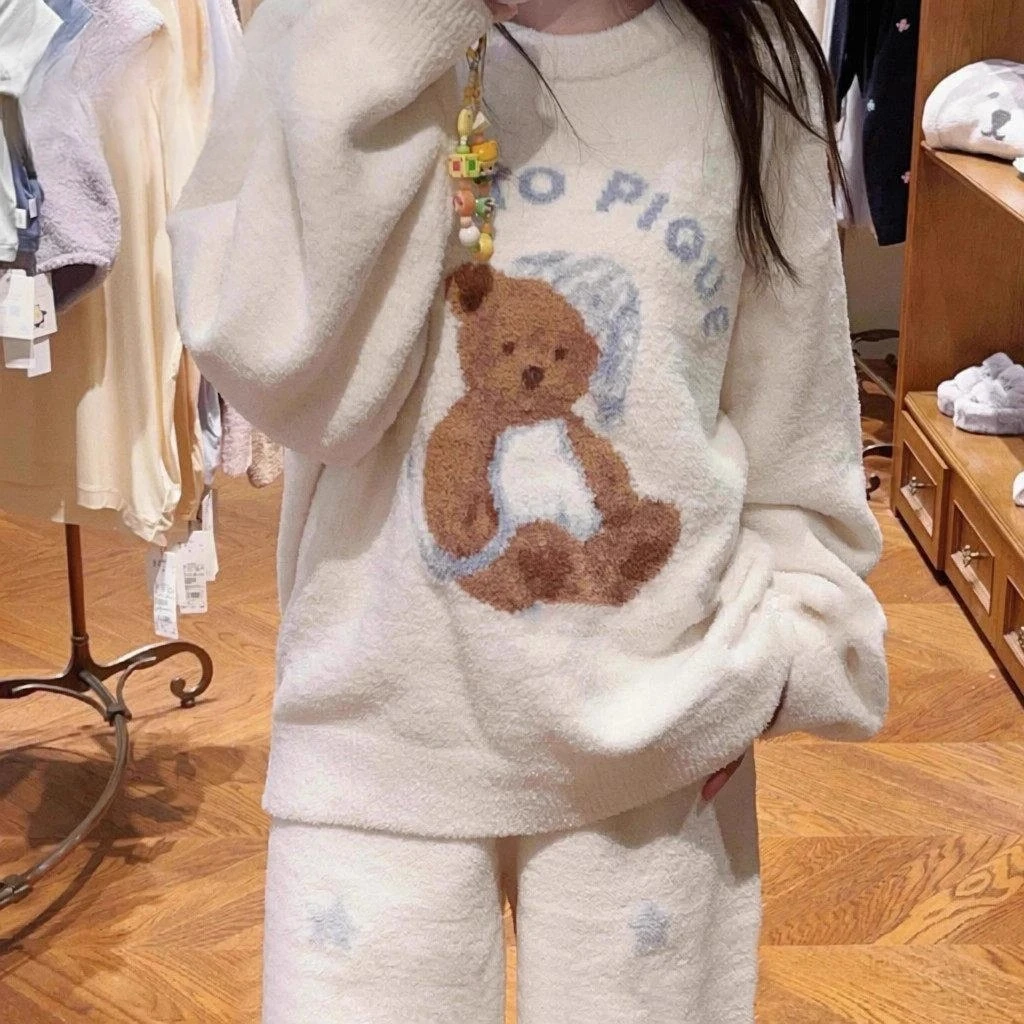 (运费险+顺丰)日本GP卡通小熊半边绒睡衣女冬季保暖家居服两件套