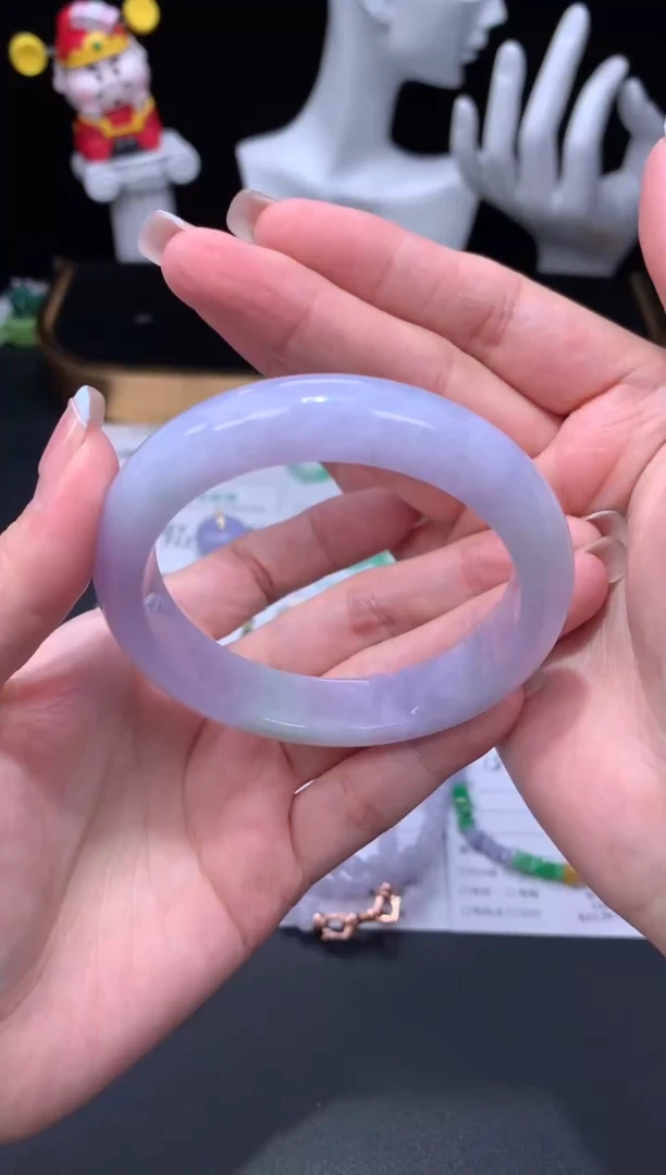 未镶嵌定制翡翠48小时鉴赏期 退货不扣服务费