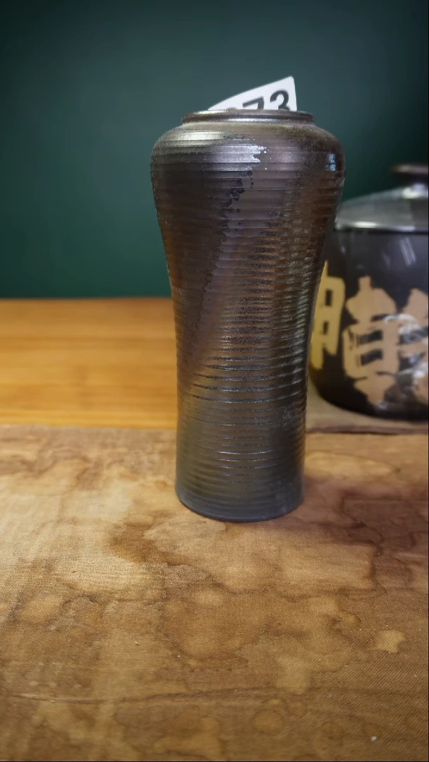 开播精品玄铁的花器15厘米大约