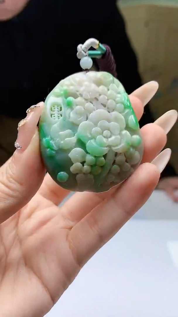 【闪购商品】定制翡翠未镶嵌4688ty-毛货挂件120