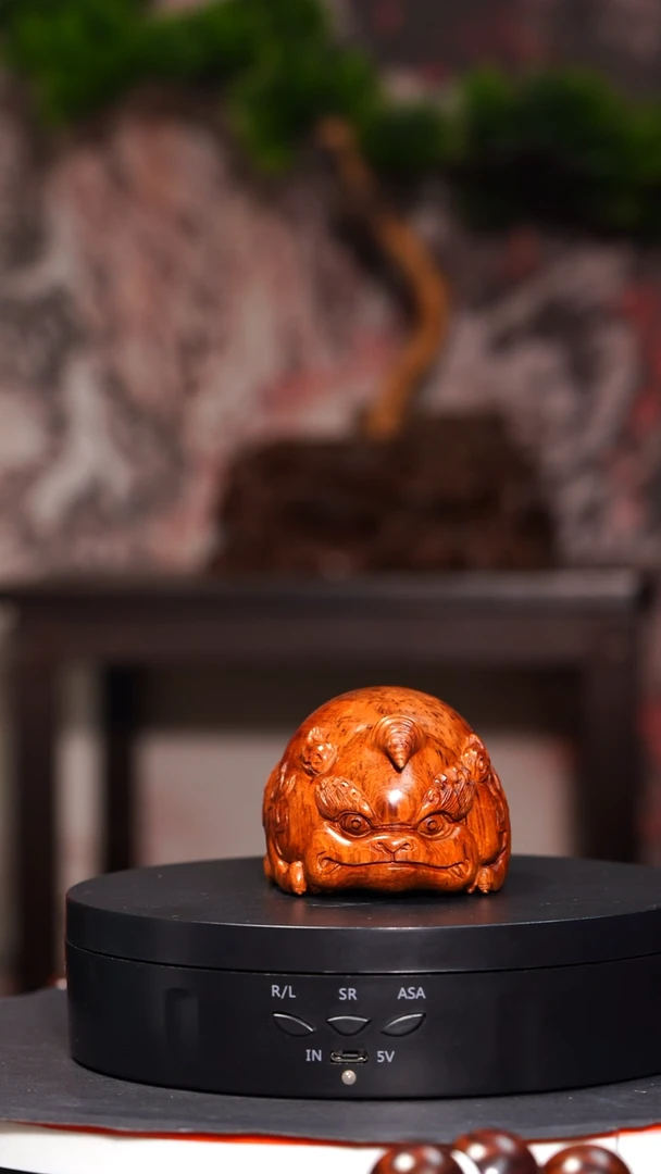 【闪购商品】黄花梨/降香黄檀把件海南黄花梨 芝麻点拱财兽