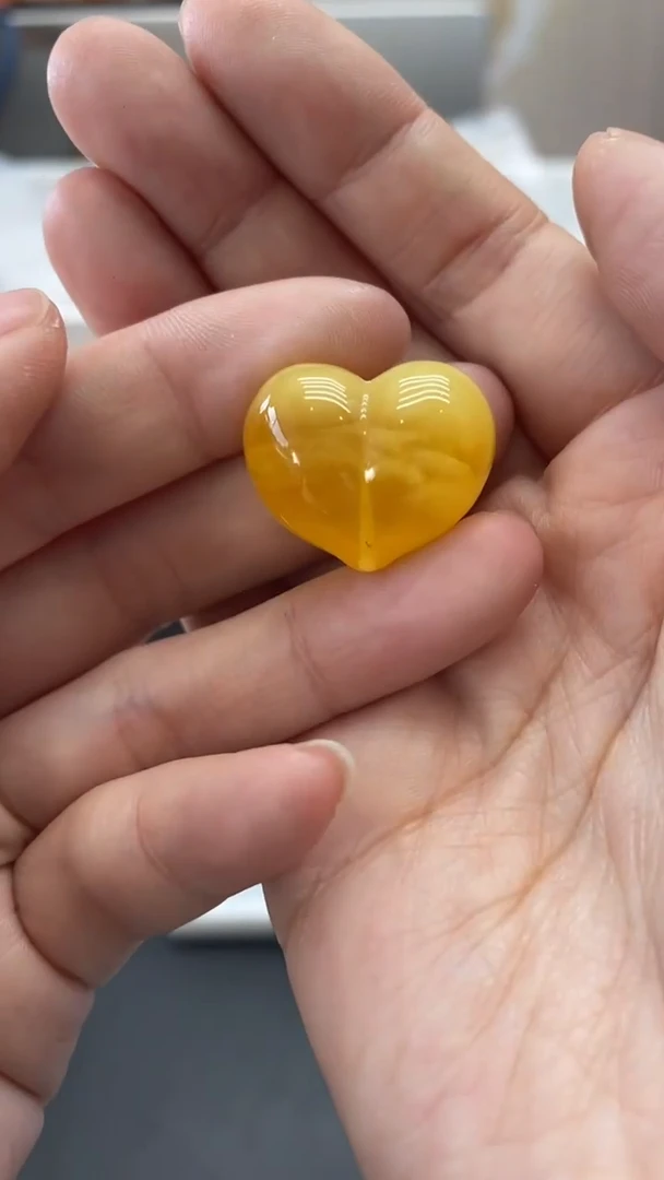 琥珀未镶嵌珠宝奇石2187