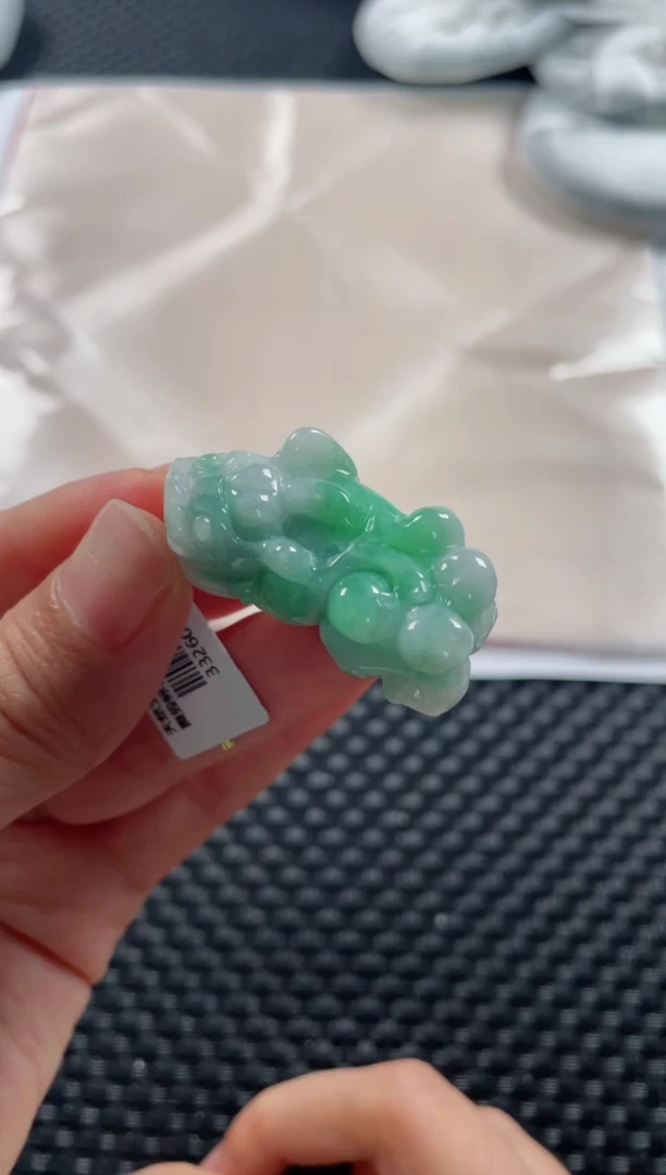 颈饰未镶嵌翡翠基地发货H 9184 貔貅