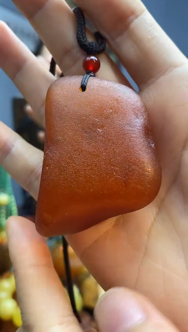 琥珀颈饰未镶嵌吊坠