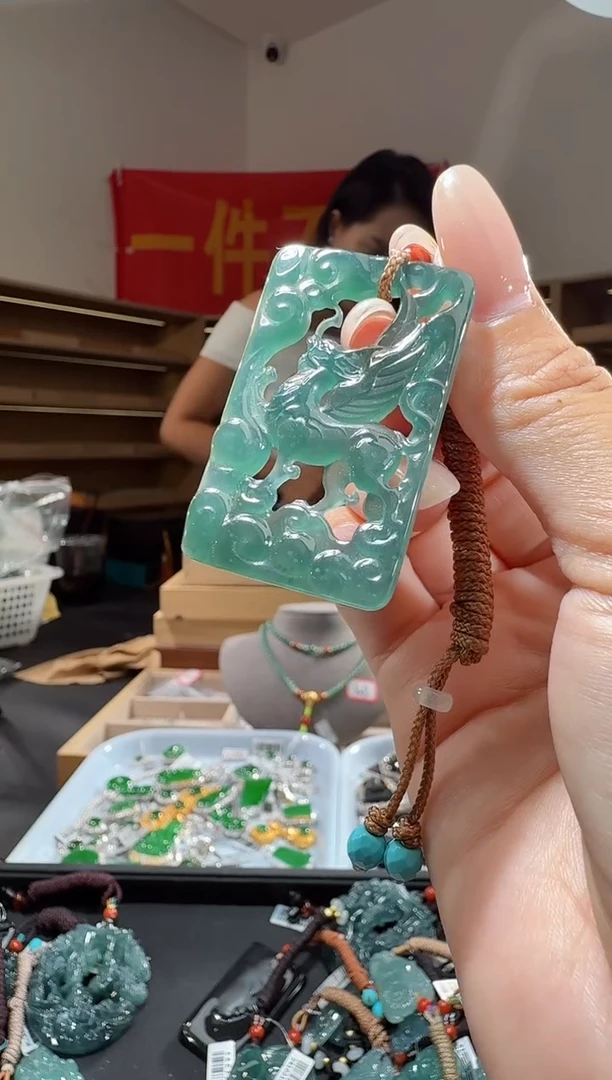 吊坠(不含链)未镶嵌翡翠貔貅