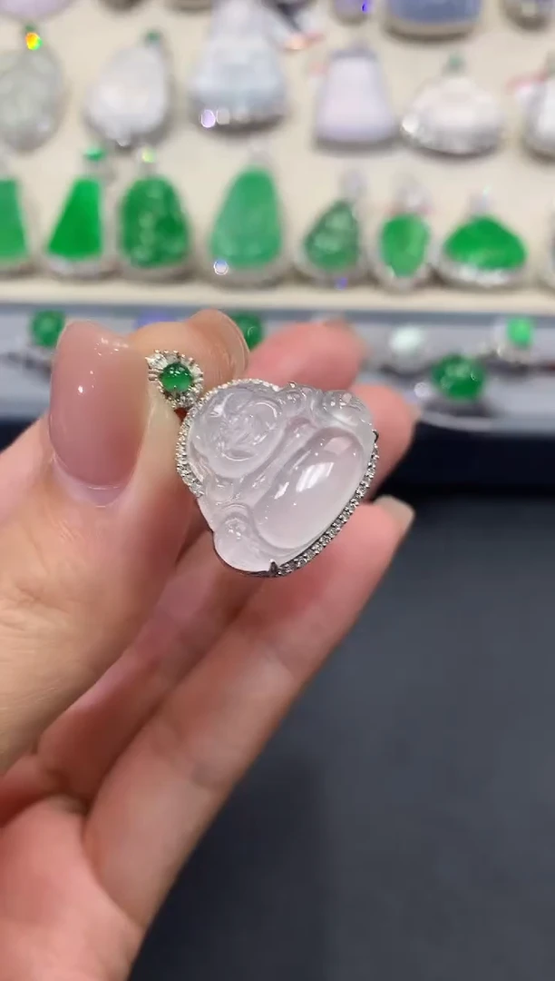 【闪购商品】翡翠吊坠(不含链)18K金镶嵌a70           