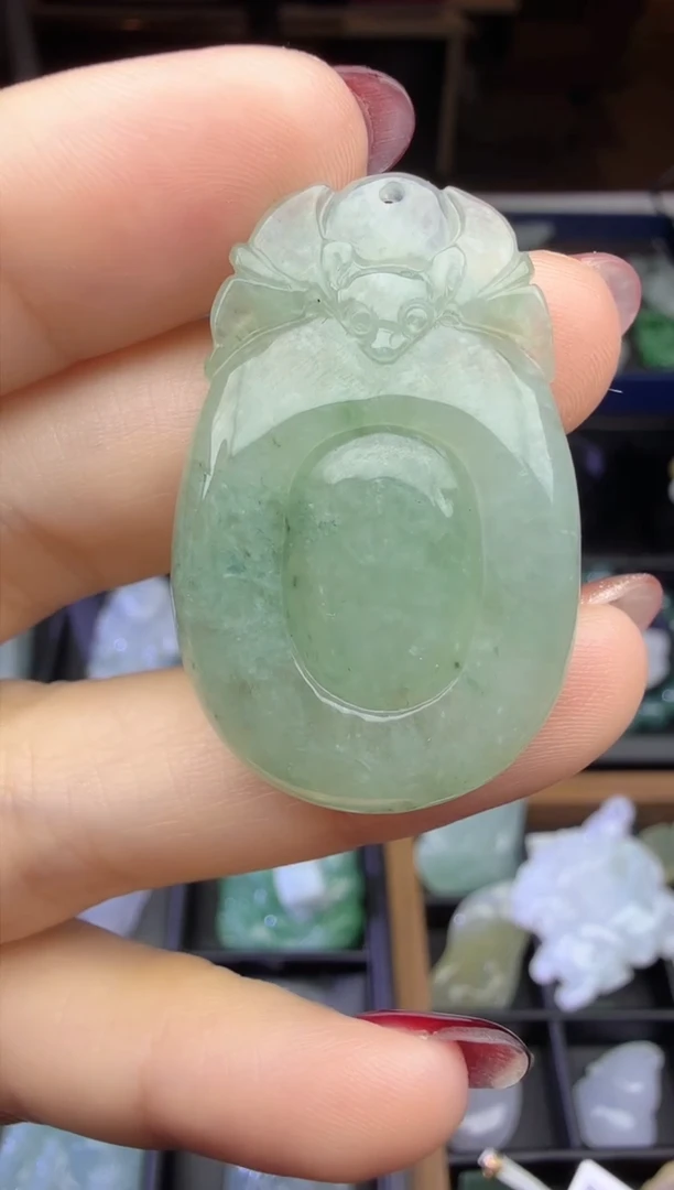 【闪购商品】翡翠颈饰未镶嵌如意