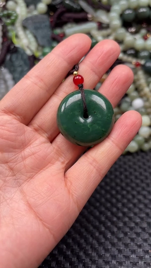 【闪购商品】和田玉颈饰未镶嵌1