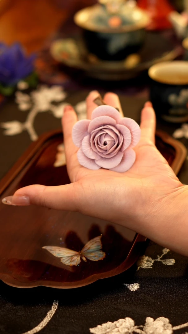 粉紫色山茶花香插········