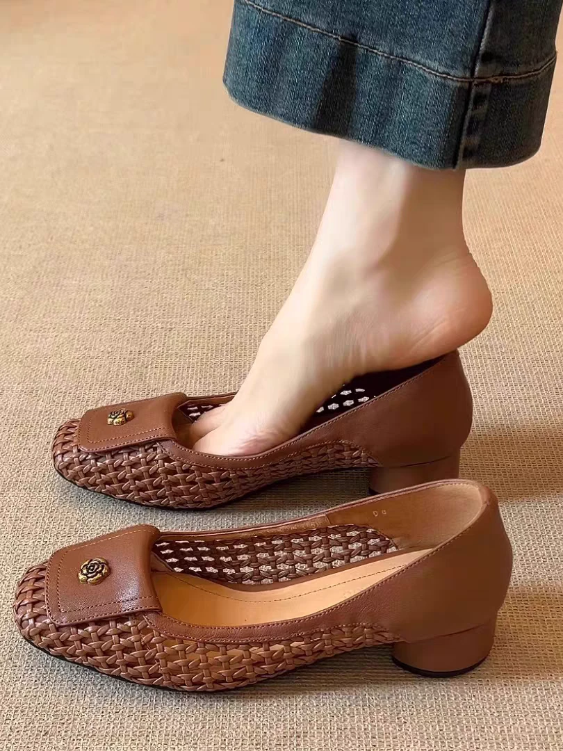羊皮~复古编织镂空单鞋夏季新款方头山茶花浅口粗跟透气凉鞋女