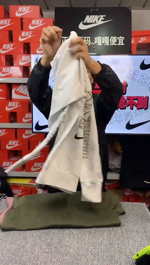 837编码 NIKE/耐克 直播间过款为准 尺码170M