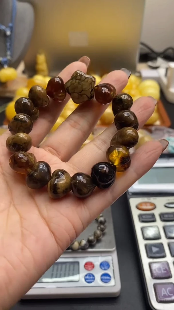 琥珀未镶嵌珠宝奇石2935