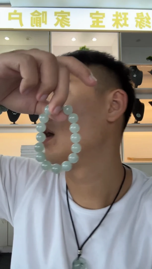 翡翠未镶嵌颈饰天然翡翠A货孤品一件