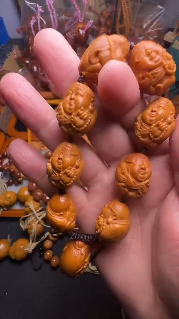 手串橄榄核弥勒一串