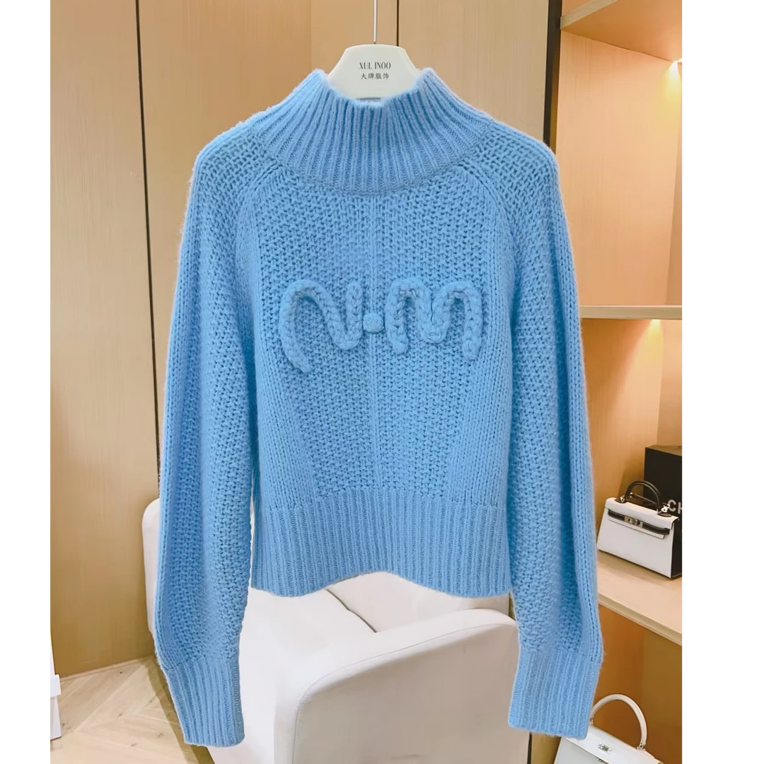 丨秋冬新款天蓝色设计师半高领造型肌理休闲针织衫  5934