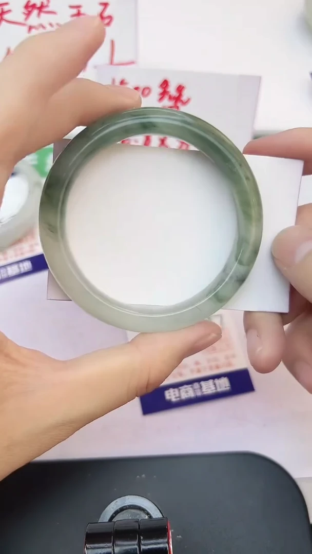 未镶嵌手镯石英质玉77-55/56/57