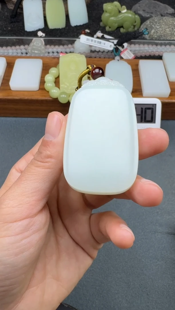 颈饰未镶嵌和田玉2