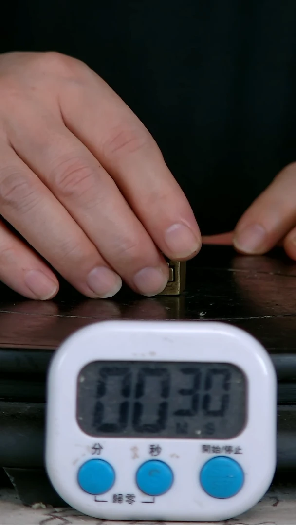 炉精铜打造精美铜章